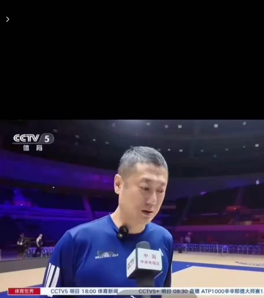 万众期待！2026女排亚锦赛正式在天津体育馆拉开大幕，中国女排已经完成全部赛前备战，主场向着冠军全力