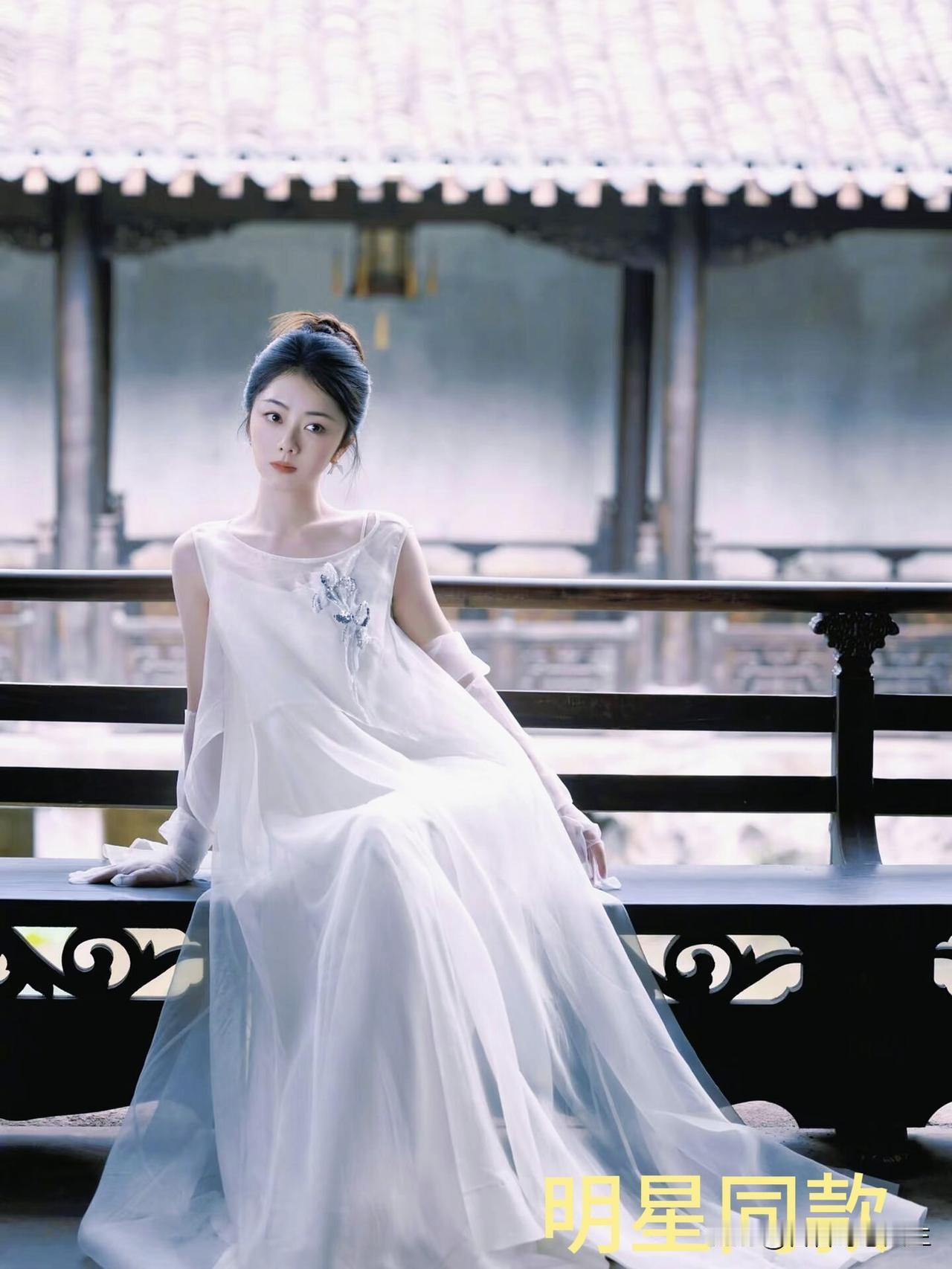 看谭松韵穿汉服，仙气飘飘，古风气质拉满，简直绝美！🧡ྀི💛ྀི❤️ྀི😅