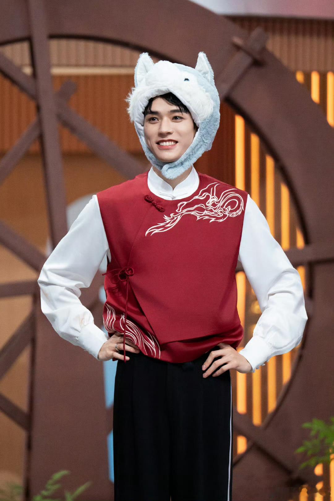 所以真的是长剧倒退十年，只有龚俊一人在进步吗？暗河传是他出道以来最好成绩了吧？