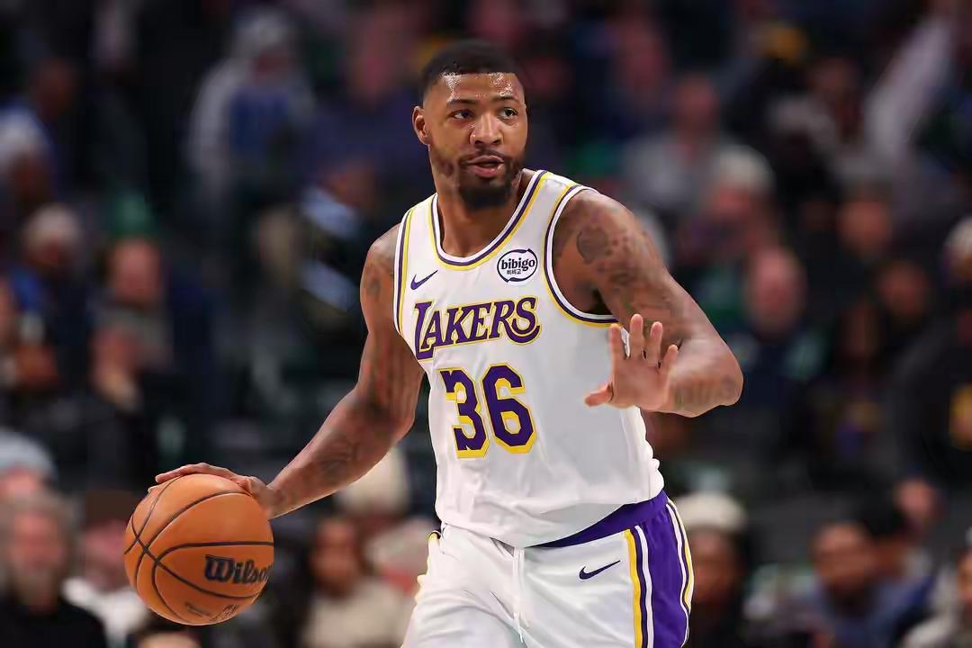 赚麻了！斯玛特与电风扇究竟谁更强？休赛期湖人队放弃了侧翼3D电风扇，令人大惑不