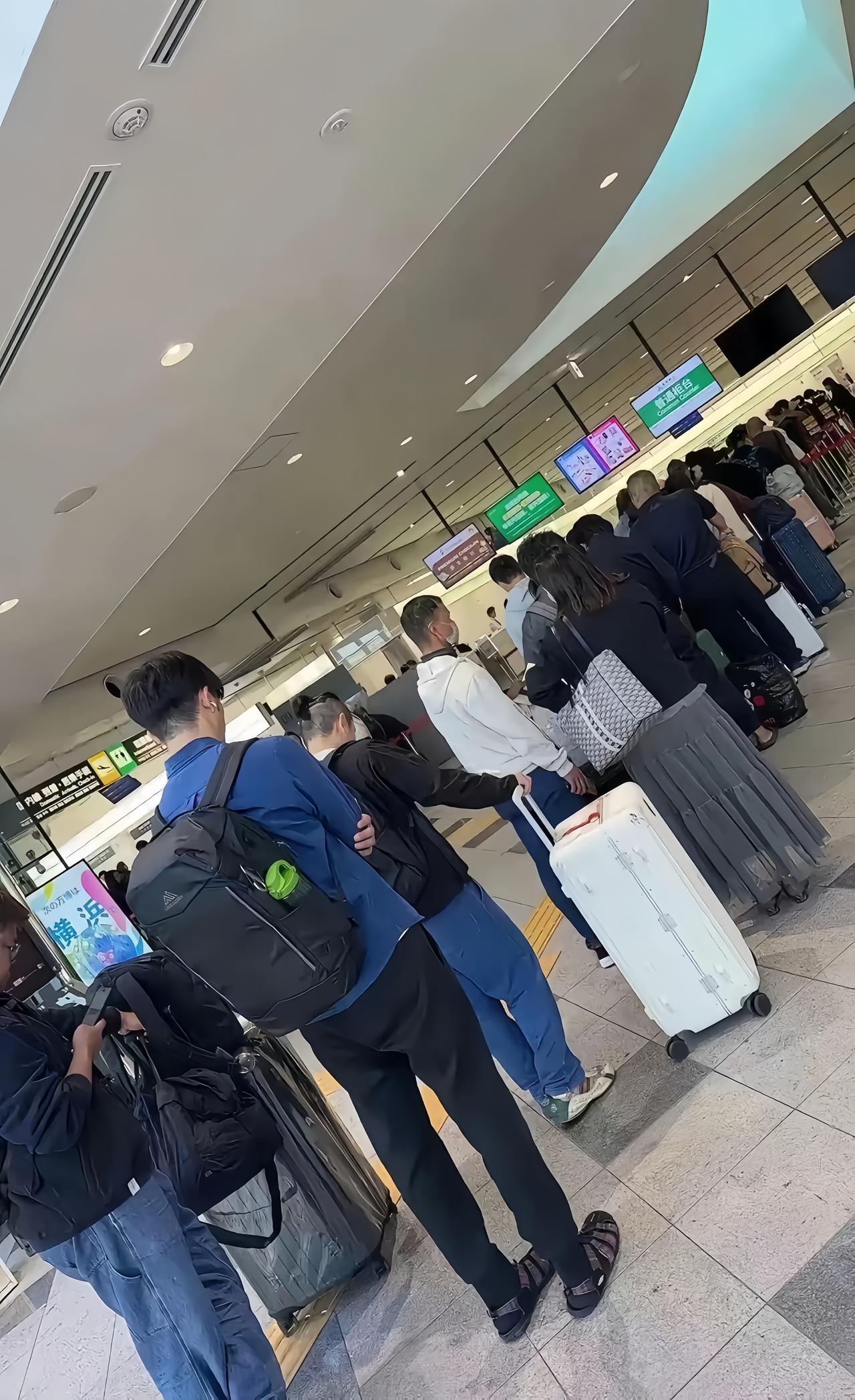 在中国的日本人不是走不了而是不想走！日本人为什么不想离开中国？不是因为不能