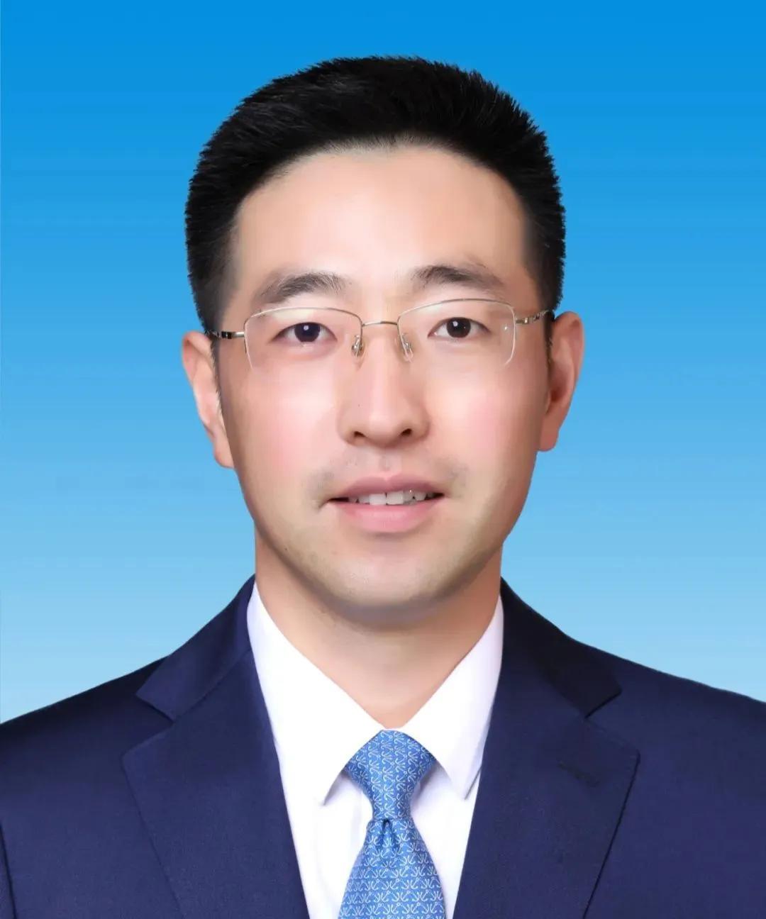 #全国经济最强镇党委书记拟提拔#孙道寻被提升没有任何特别之处，属于正常任用。一