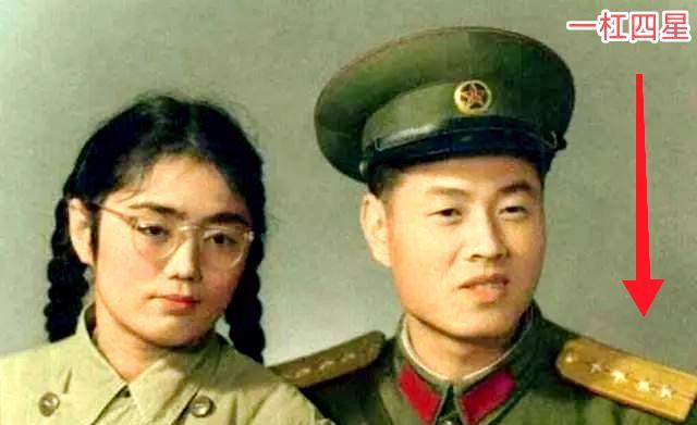 《亮剑》里的段鹏，建国后授大尉衔低不低？据小说原著里，段鹏1940年参
