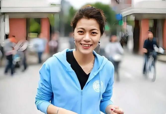 复旦大学陈果说："男人最大的坏，不是杀人放火，而是他明明知道自己的妻子很顾家，很
