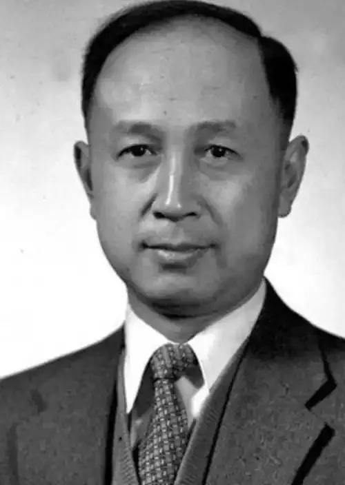 晚年，钱学森整天躺着，不爱说话，也不理人，家人以为他得了老年痴呆，谁知当