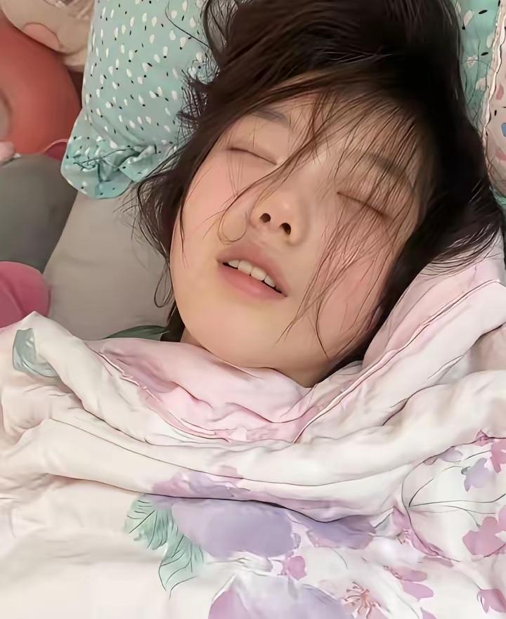 失眠的解药，是让心躺平原来最好的失眠解药从不是数羊、温奶，而是早点躺平、少