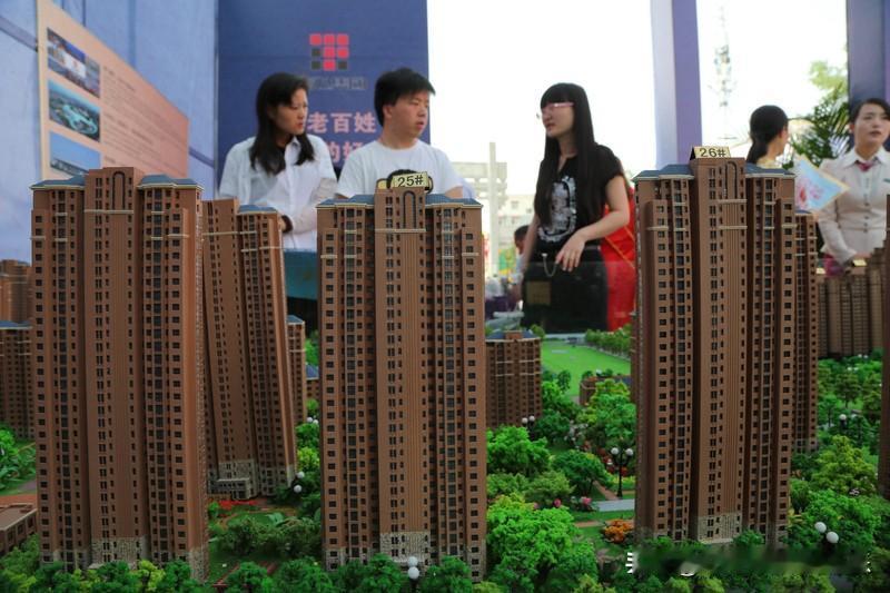 2026年的新房还是会卷到飞起的。现在开发商的共识是在房价不涨的情况下，想要吸