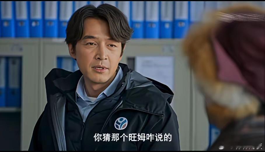 胡歌来了也没用《奇迹》央一黄金档了，收视率还是下滑。胡歌在这部剧里牺牲很大了