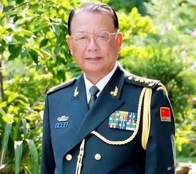 朝鲜战争刚打完，彭德怀把一个27岁的朝鲜族小伙子叫到跟前，问了一句话："战争结束