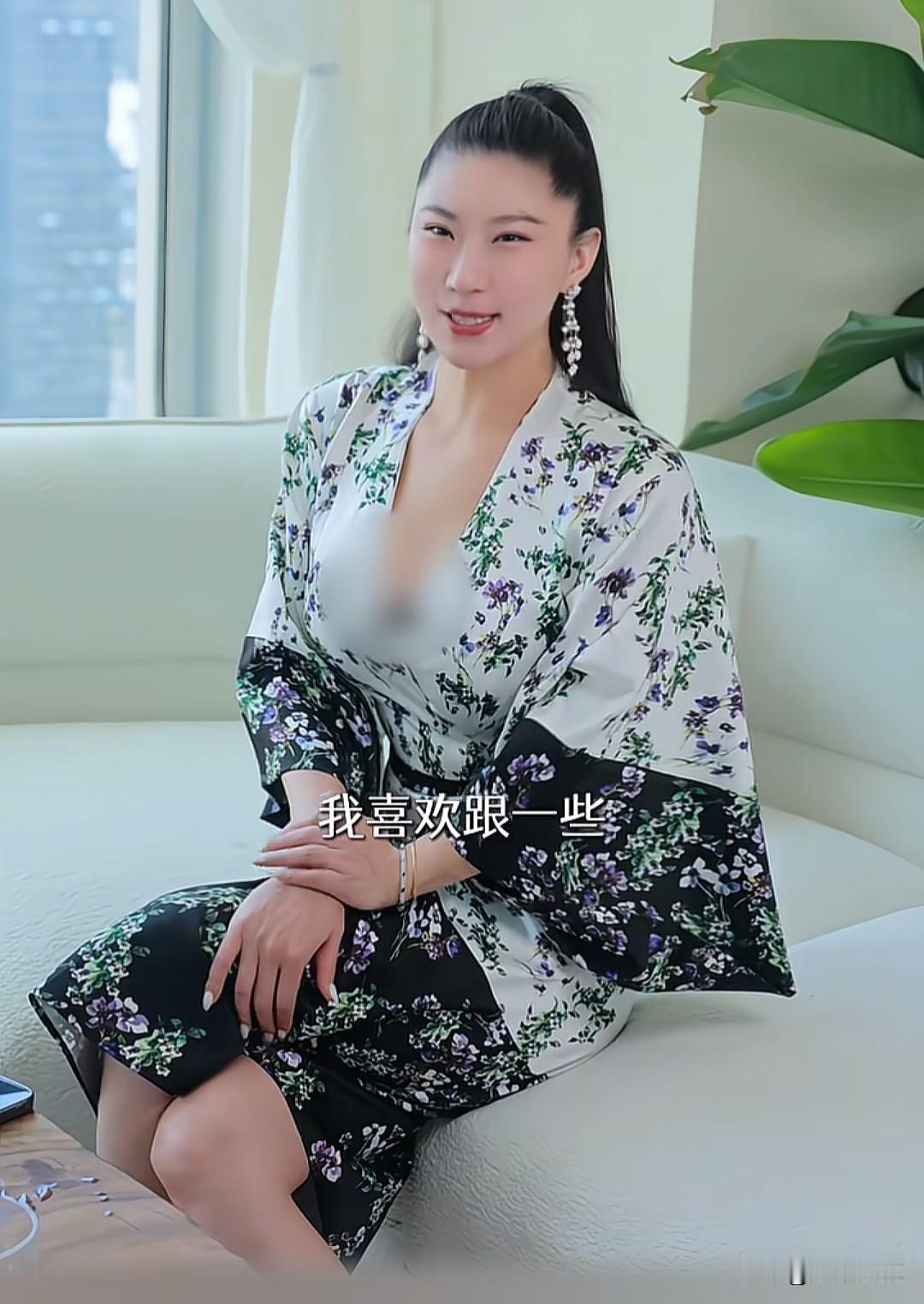 Coco：“我20岁在上海只是一个普通小模特，没有名气、没有资源，模特行业本来就