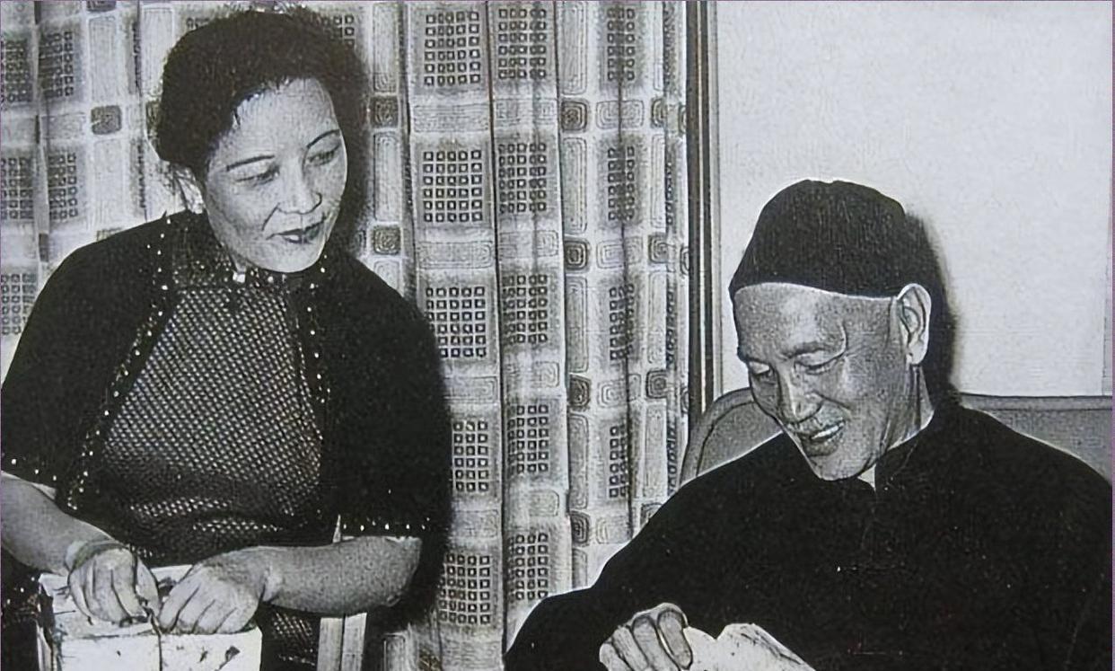 1936年，宋美龄拨通了9年未联系的姐姐宋庆龄的电话：救救我丈夫，姐姐的回答，改