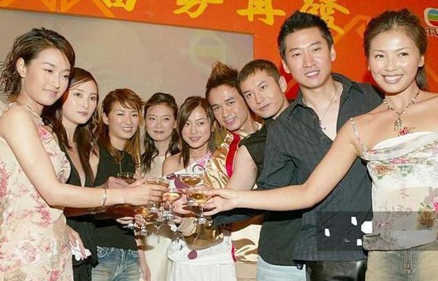 不是我吹！我敢说，这张照片里的人，如果你能认出三个，我估计，你已经古来稀了！