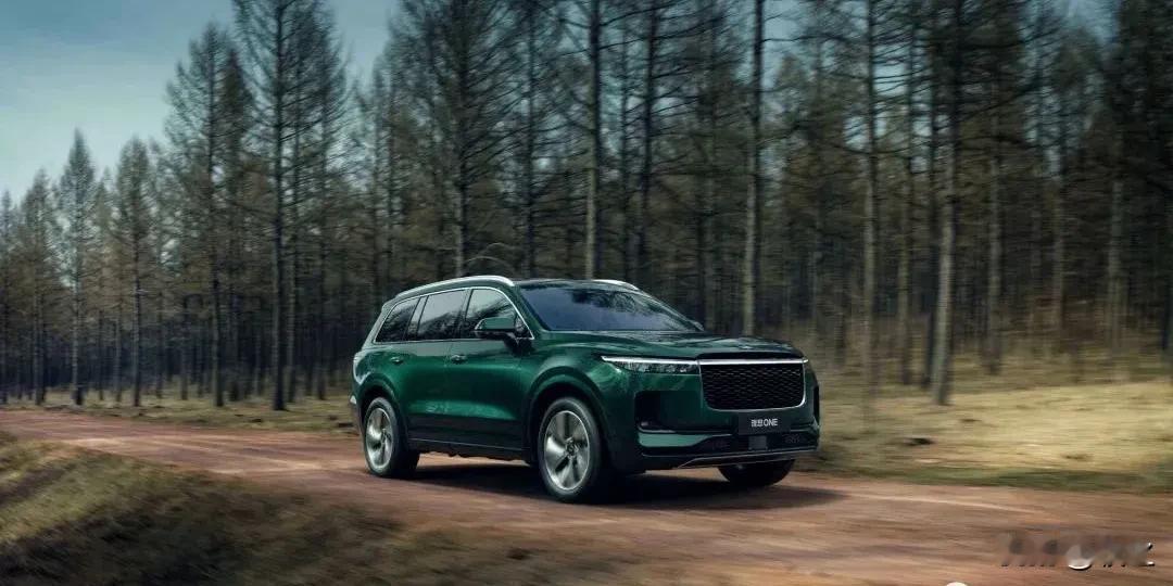 花45万买一辆理想,你觉得值吗?什么叫值呢？你不考虑价钱，喜欢就能买它就值