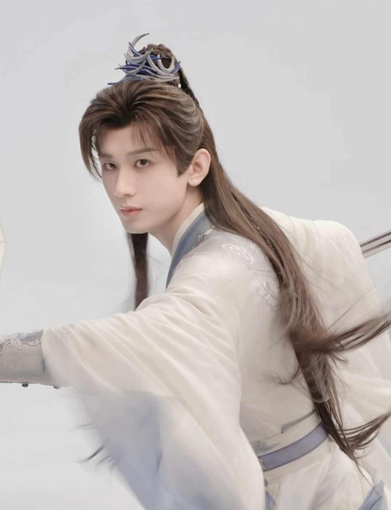 赴山海一周年快乐！《赴山海》最难得的地方，是它把“武侠”这两个字拍出了新的感觉