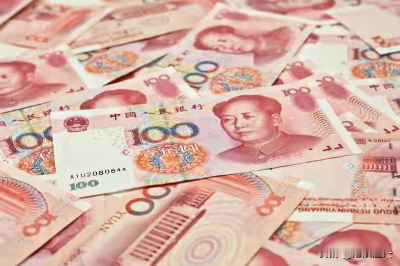 人民币应该适当升值！人民币升值后，同样数量的人民币可以兑换更多的外币，从而能