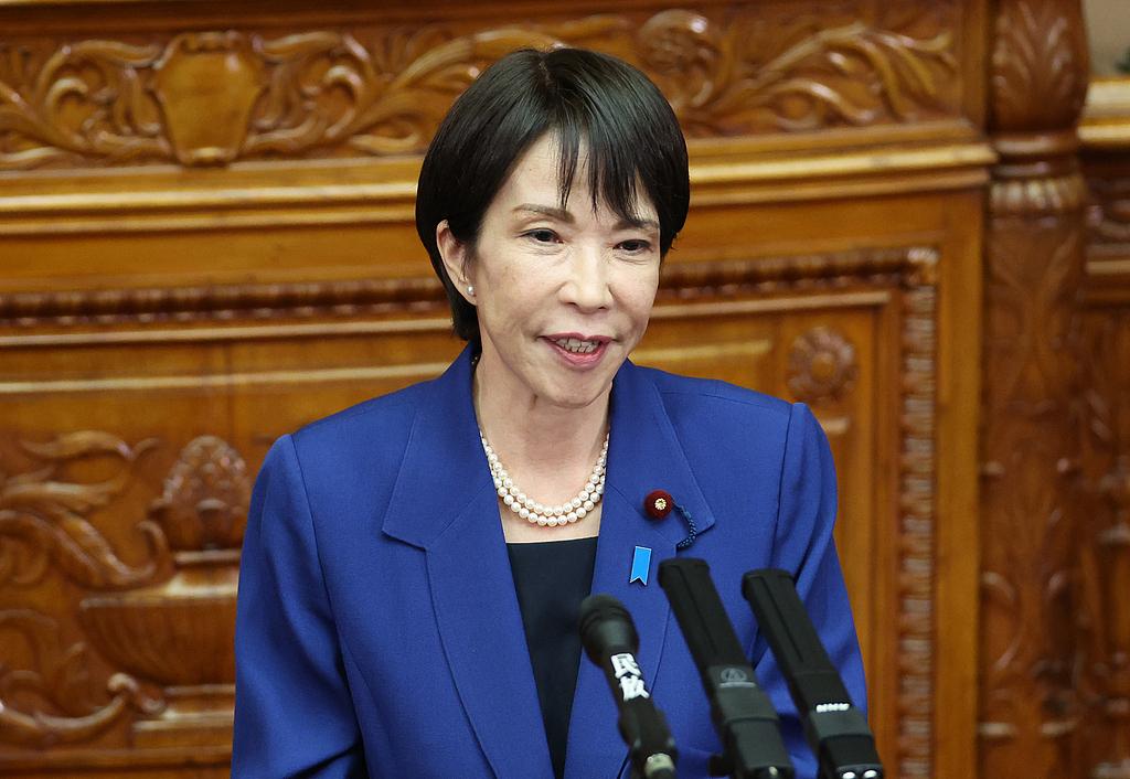 高市早苗的政治野心濒临破产，已经蹦哒不起来了据彭博社报道，高市早苗打造“强势