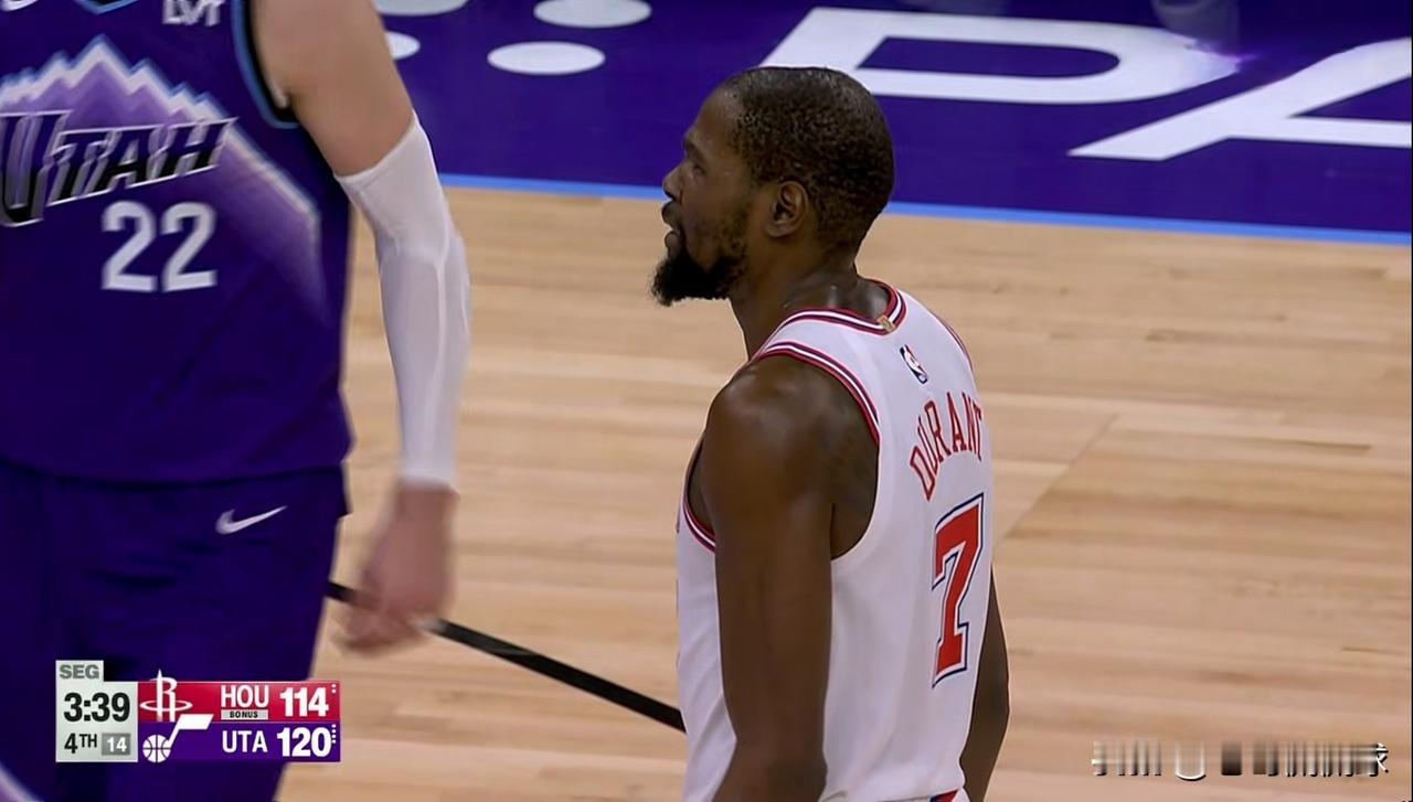 火箭当家球星杜兰特真是太会夸人了！在今天火箭客场以125：133输给爵士的赛后采