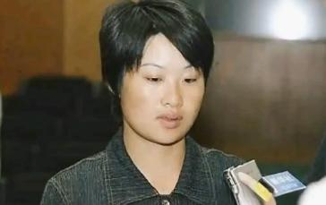 “我保护自己也错了吗！”2003年，北京，3位男子深夜强行闯入女生宿舍，殴打其中