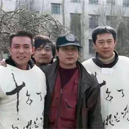 演员谢园说：“我毕业的时候，学院给我的评语是：“形象一般、没有演技！”我学了