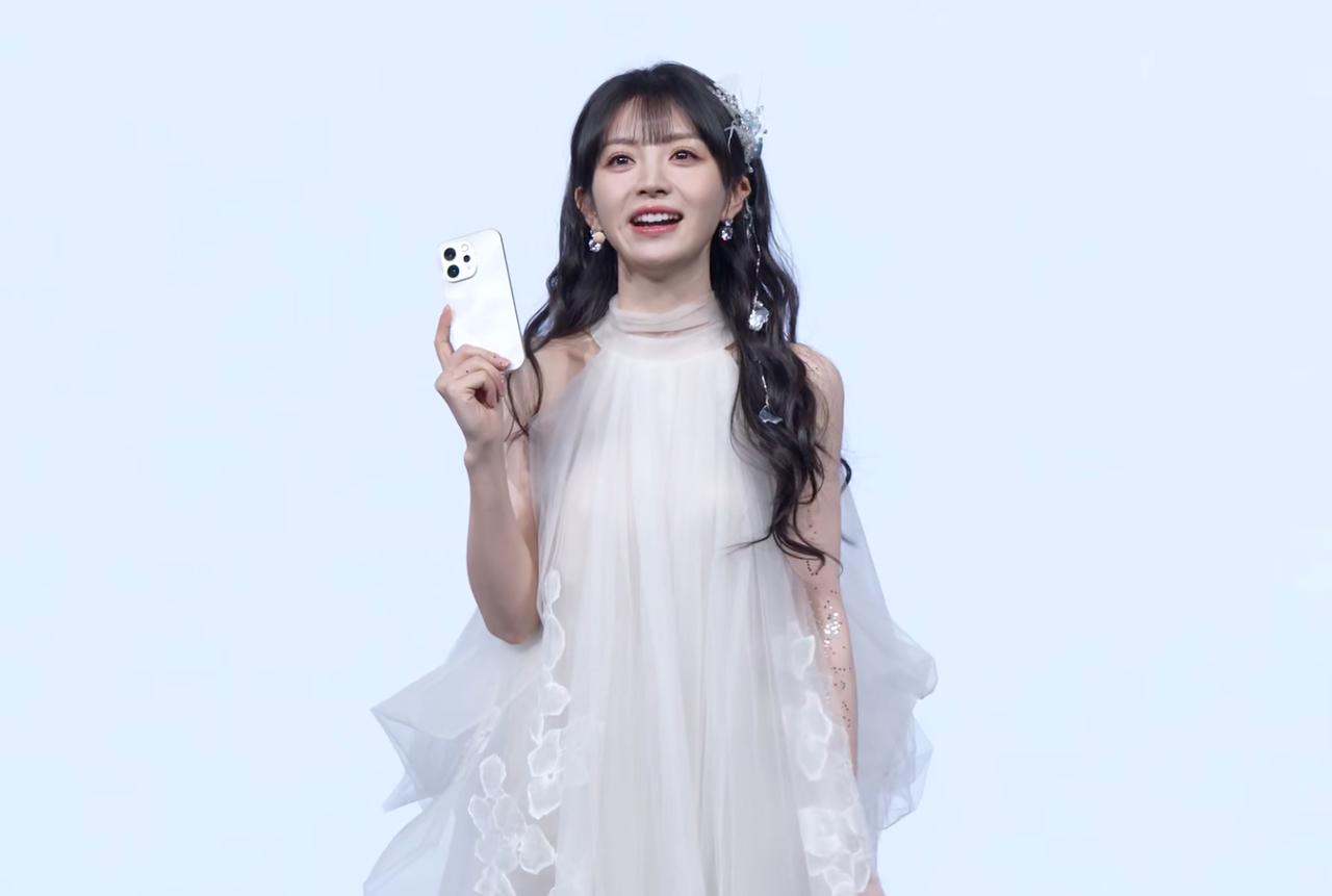 vivoS506.59英寸1nit屏幕7.49mm机身厚度+航空铝金属中框