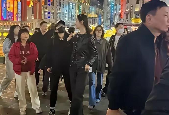 没有过亿身家，都不敢有娶她的想法！