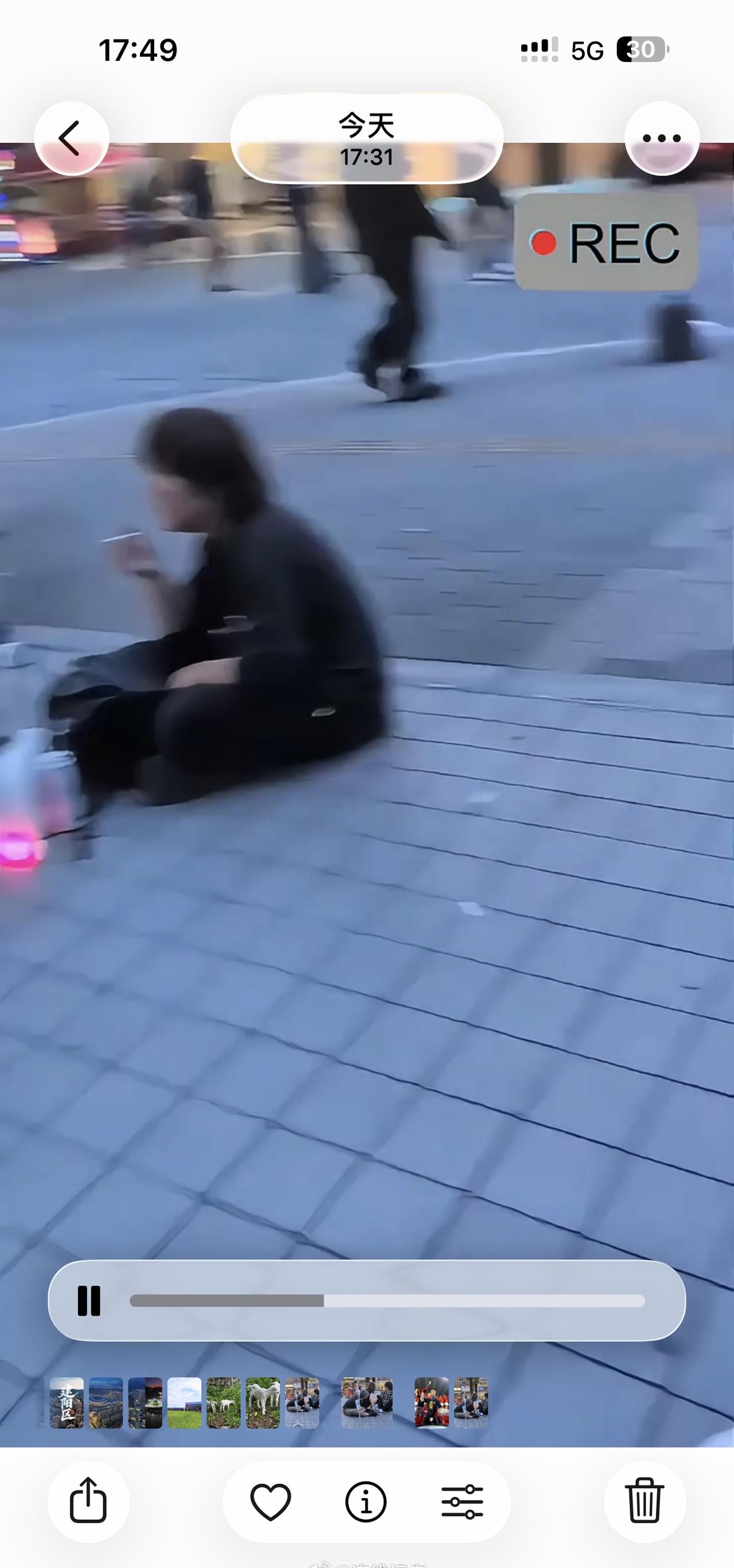 日本街头丑陋的一幕！​​​