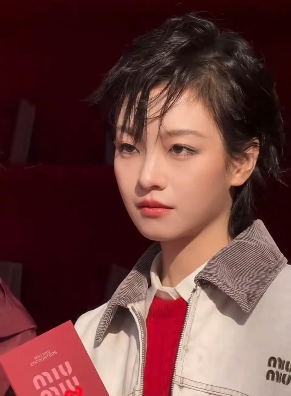 赵今麦刘浩存李庚希第二次活动同框，三位00花各有自己的风采，Miu还是太会选人啦