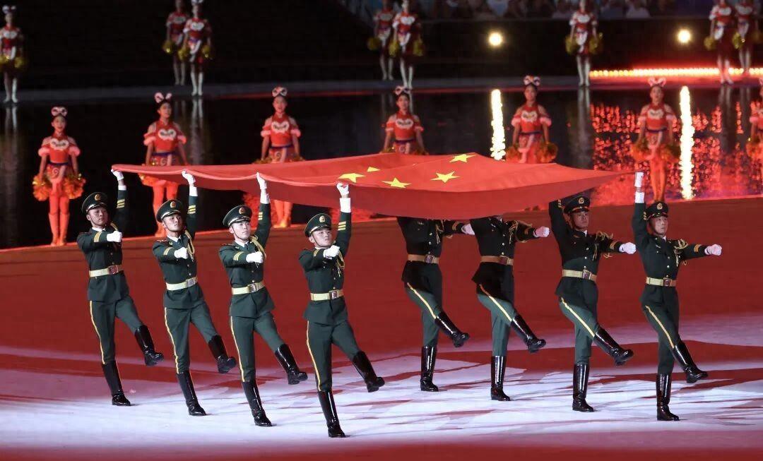 超燃！天津团入场，旗手是他！开幕式精彩镜头来了！11月9日晚，广东奥体中心迎来