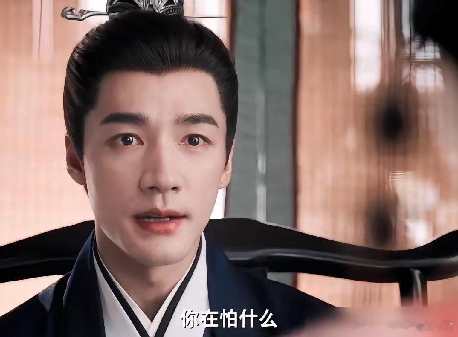 导演圈有个潜规则，有些帅哥，打死都不能让他碰古装。你以为古装是拼颜值？错，是拼骨