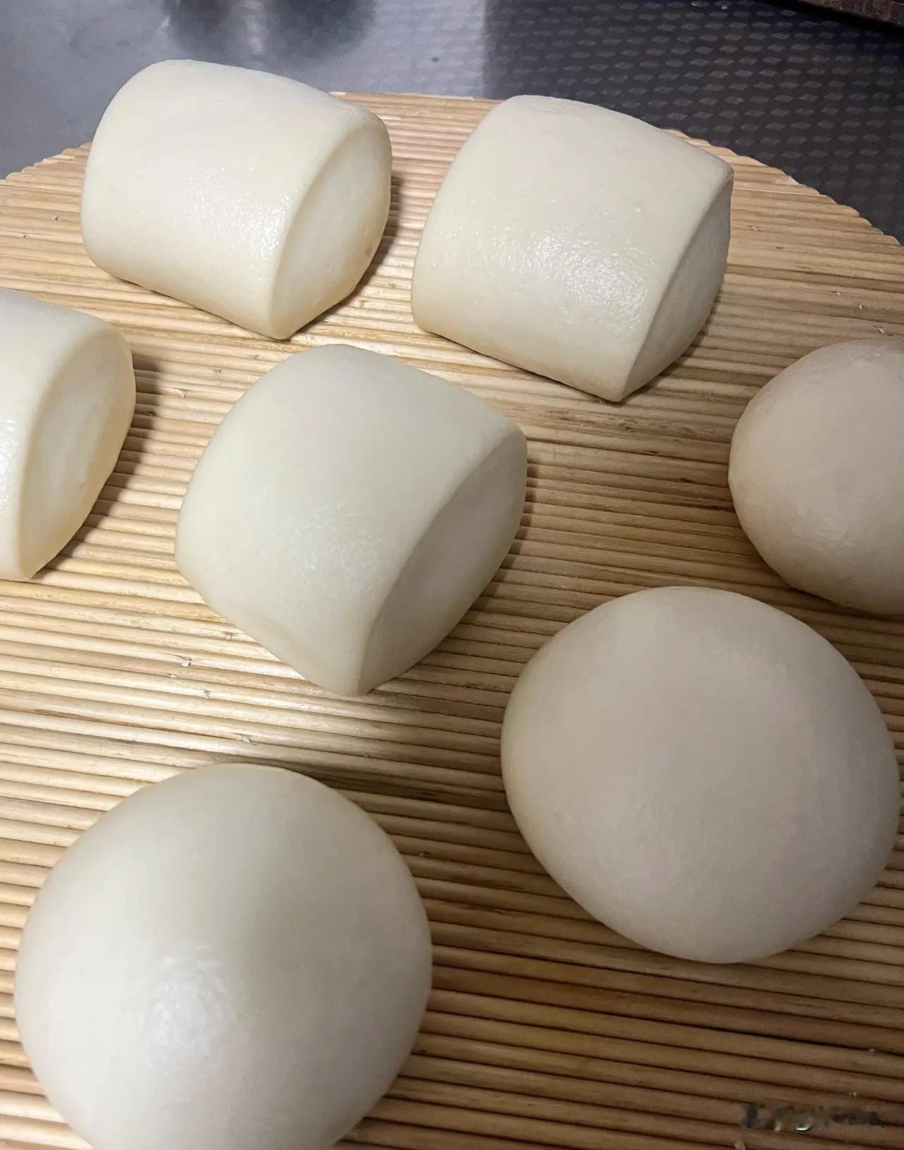 用酵母发面蒸馒头，到底要不要放碱面？我踩过坑才敢说。这年头，吃个馒头都能踩坑