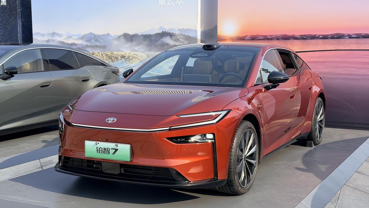 铂智7的价格公布，全系落到了20万以内。就目前国内的竞争烈度，这个价格并不让人