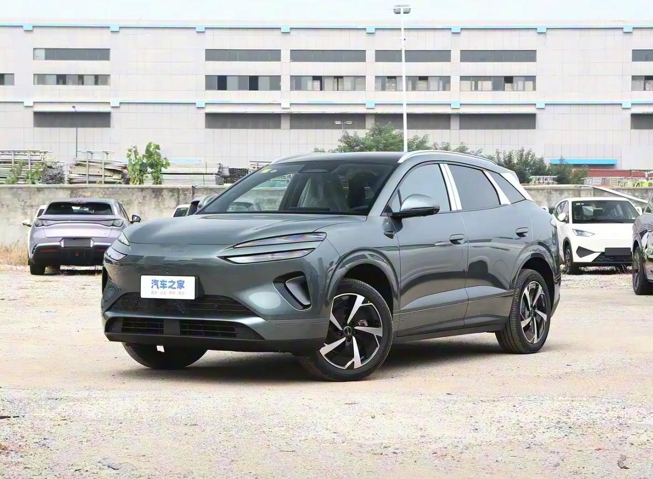 比亚迪海狮06系列（DM-i插混版与EV纯电版）的部分实用功能需通过特定操作激活