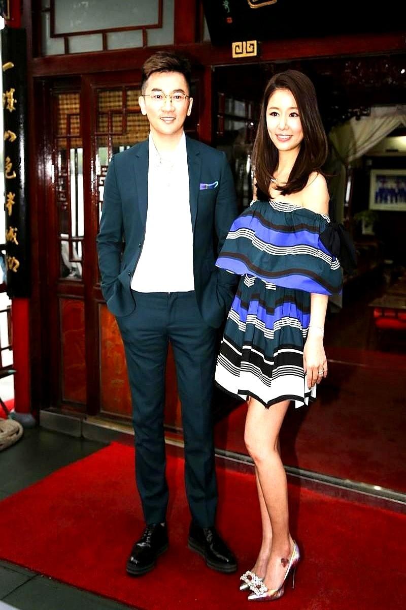 最近看到苏有朋和林心如的合照，一下子爷青回了。五阿哥和紫薇，这么多年过去，站