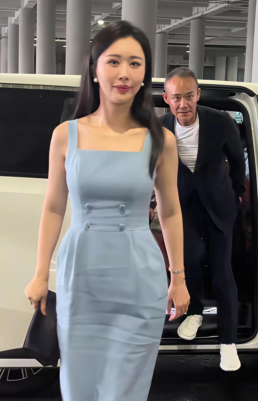 王石这盘棋，前妻才是真正的操盘手？！2012年那场离婚，安静得可怕。王江穗