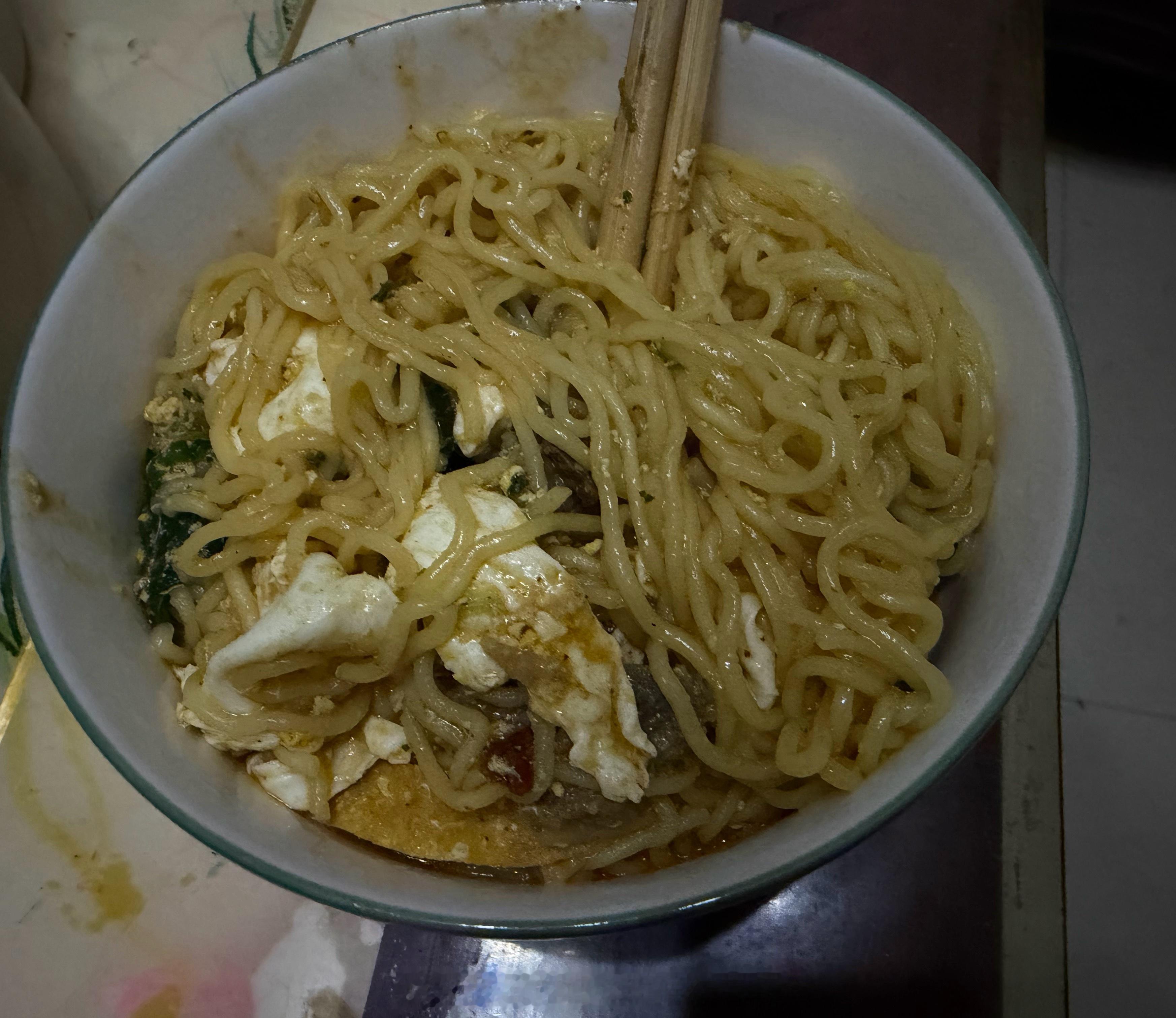 🍜夜深了~