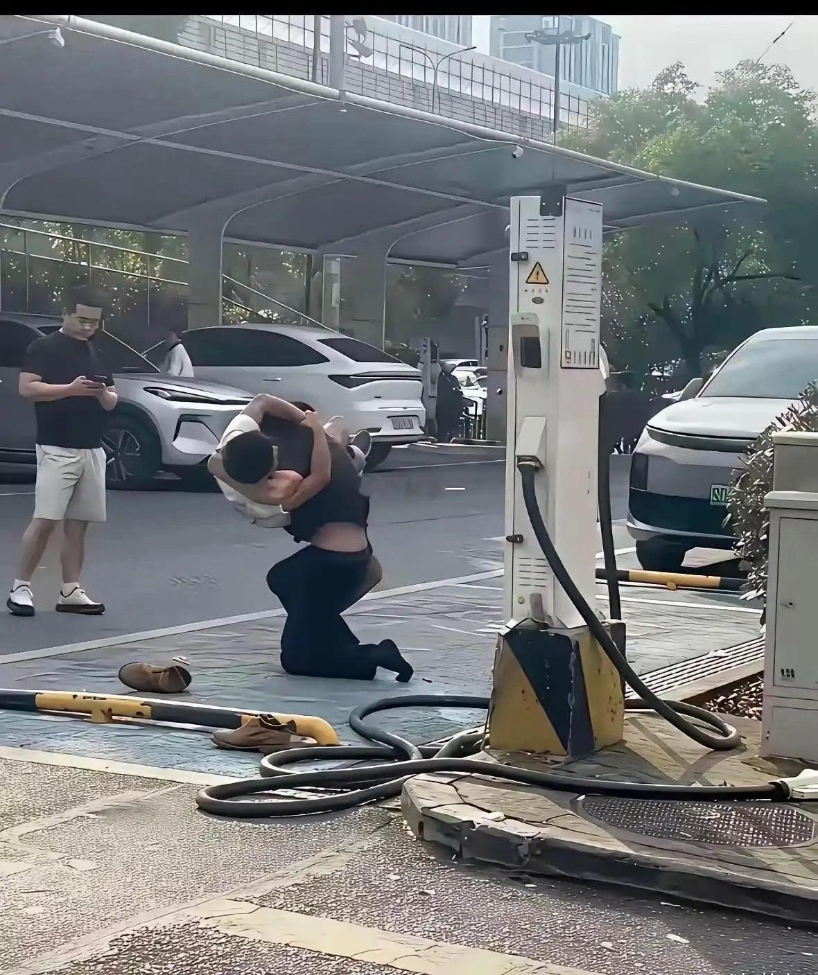 这就是为什么不买电车的原因​​​