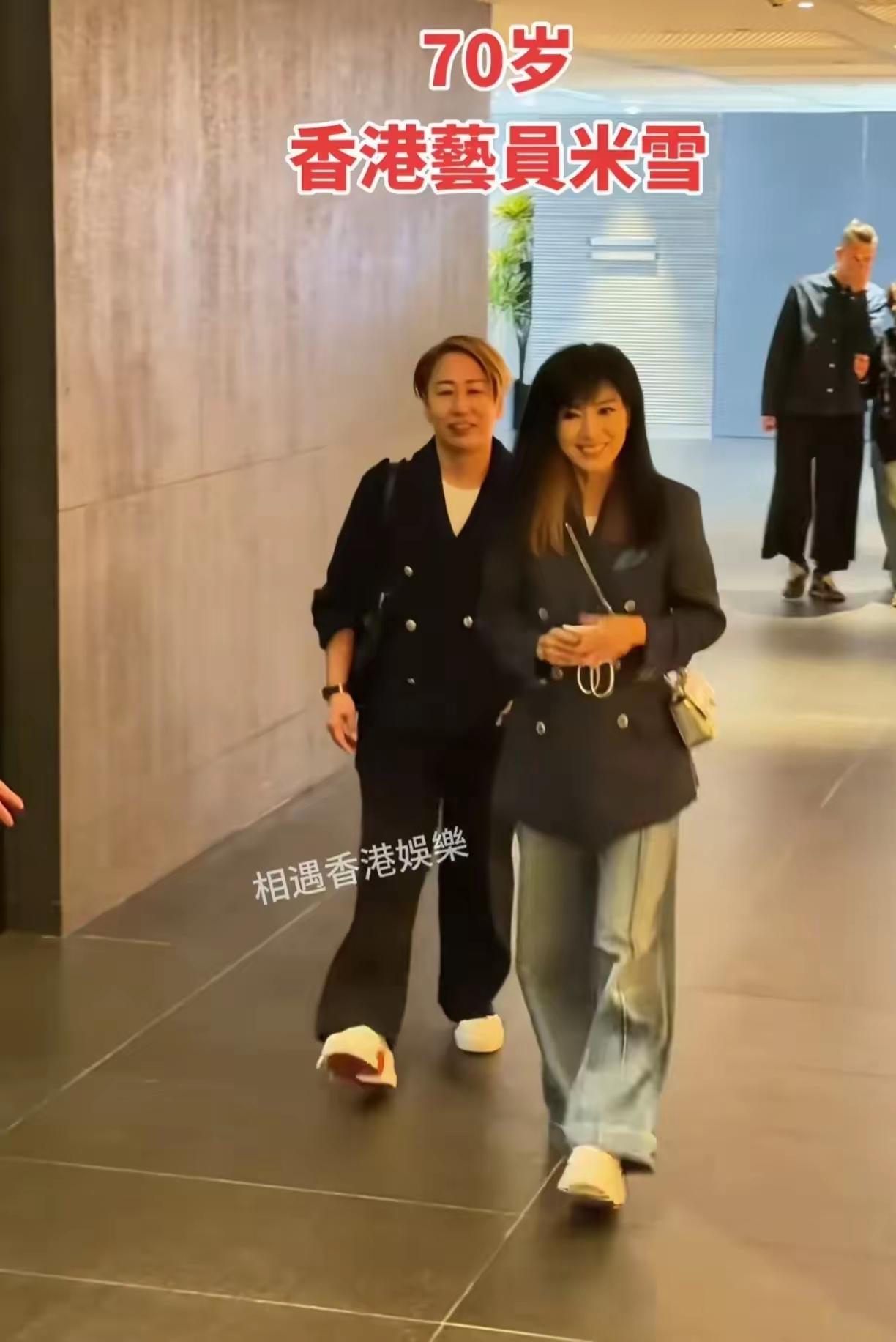 刘晓庆，瞧瞧人家米雪，这才堪称“不老女神”，这才叫有气质。前几天看到“刘姥姥”