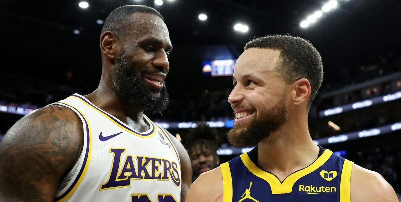 美媒TA：湖勇在谈多种交易方案，预计能达成！猜一猜：1、库明加换八村；2、追梦