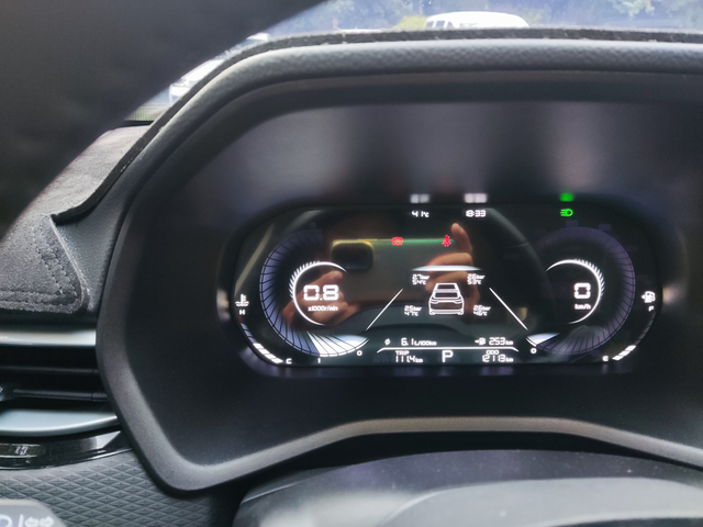 开一台吉利帝豪四代一年消费到目前提车3年多！基本上每年花销大差不差！每年开帝豪