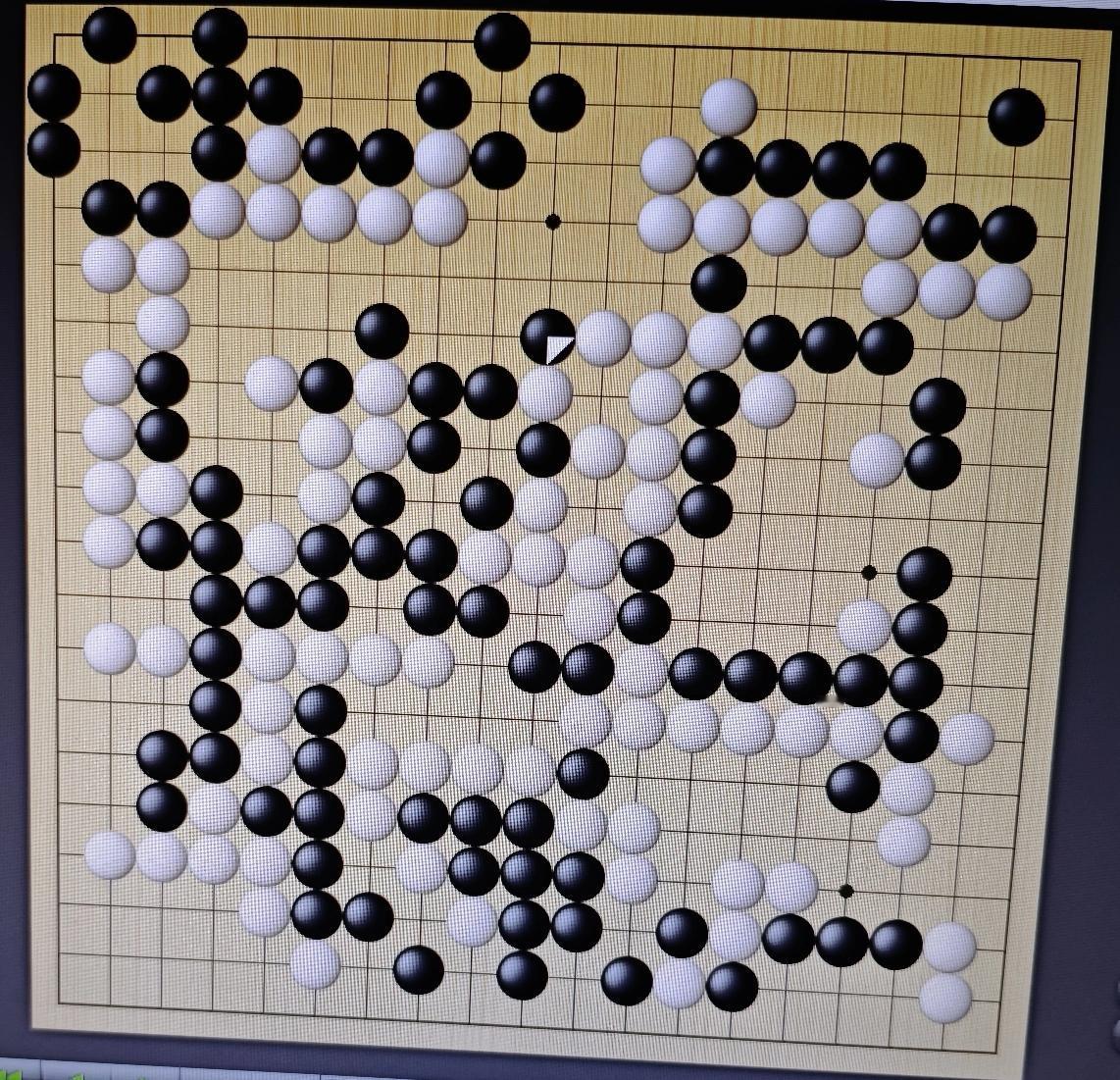 `‘天元杯’决赛第二盘：王星昊～杨楷文行至173手，王