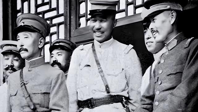 一天，管家告诉张宗昌：“夫人跟一个瘸子好上了，给你戴绿帽了”。张宗昌听后大怒，拿