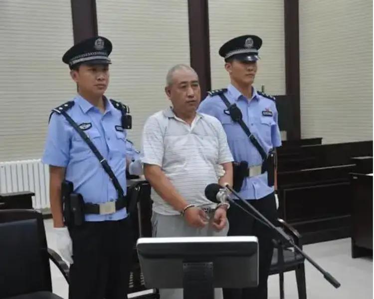 太可怕了！1988年，甘肃白银发生惊天连环奸杀案，奸杀11人，其中最小的年仅8岁