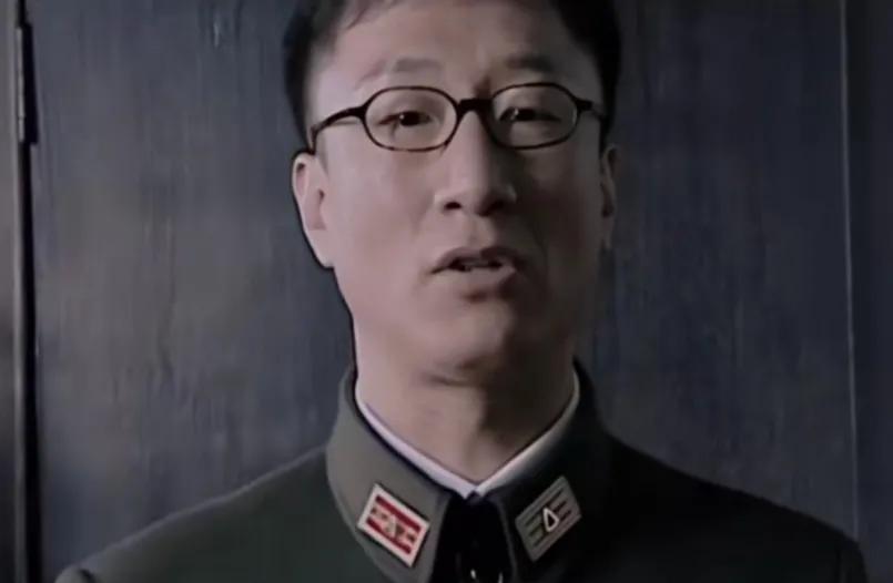#有哪部电视剧你看过五遍以上#《潜伏》五刷都不腻！余则成翠萍封神，吴站长李涯更是