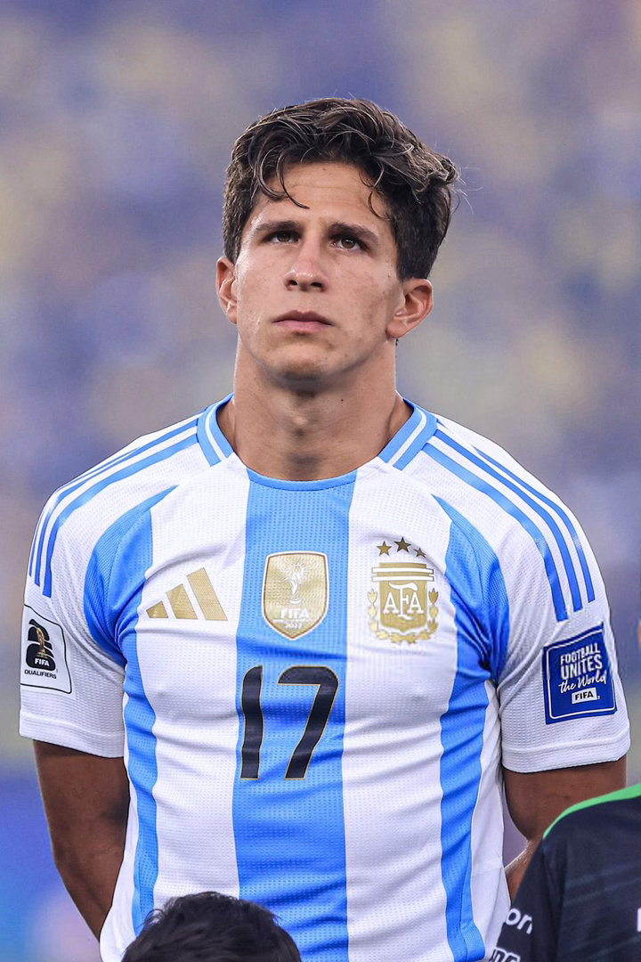 🇦🇷朱利亚诺·西蒙尼：“我完全不认为自己是阿根廷国家队的固定球员。说实话，