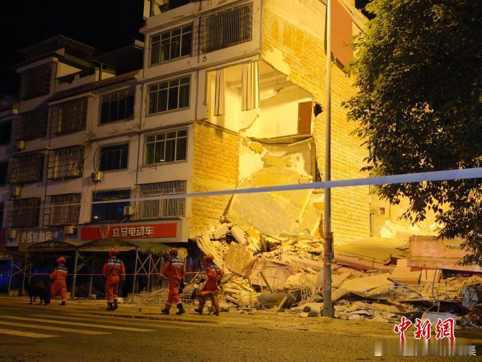 柳州长期被归为6度抗震设防区，民众普遍存在“少震即安全”的侥幸心理，防灾不信谣不