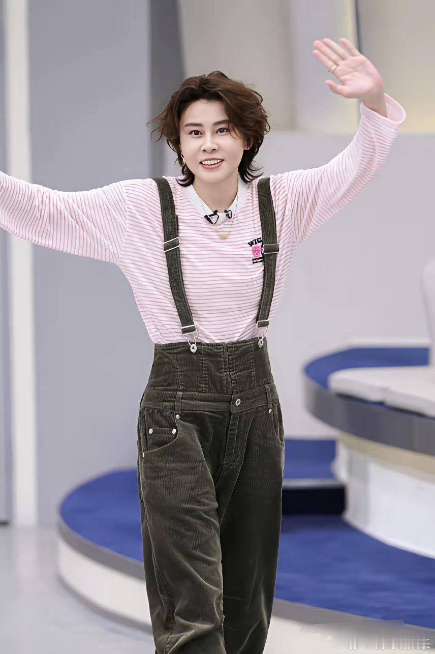 我真的误会王濛了！她上综艺根本不是捞钱！今天才人家这格局直接甩我八条街。她之前搞