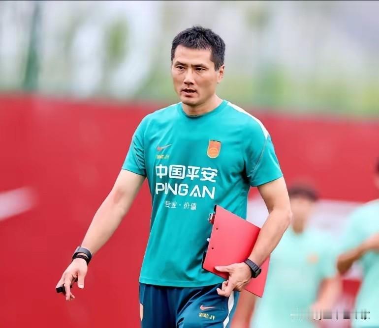 输给塔吉克斯坦，看清了这几个人：1，韦世豪是真不想踢，塔吉克有备而来就想点燃这