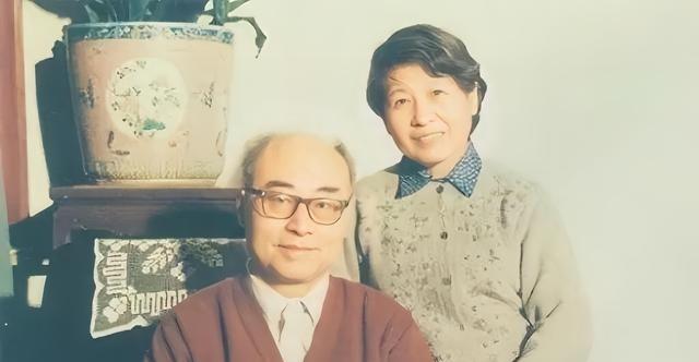 1988年，孙玉芹盯着报纸上“氢弹之父“四个字，心想：“原来老头子瞒了半辈子的秘