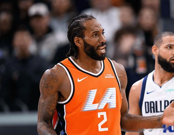 快船这是咋回事啊，今日遭遇四连败后，居然和篮网并列为现存最长连败数。11月9日，