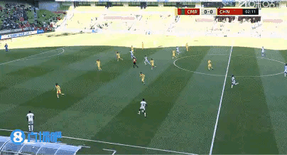 中国男足竟然在开场三分钟就丢球了！在今天进行的中国男足和喀麦隆男足的比赛中，当时